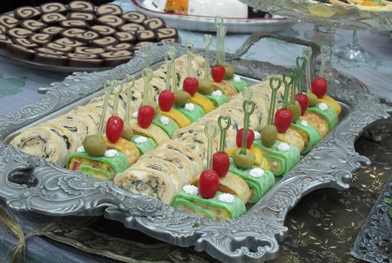 برگزاری دوره آموزشی سفره آرایی به مناسبت دهه فجر در همدان