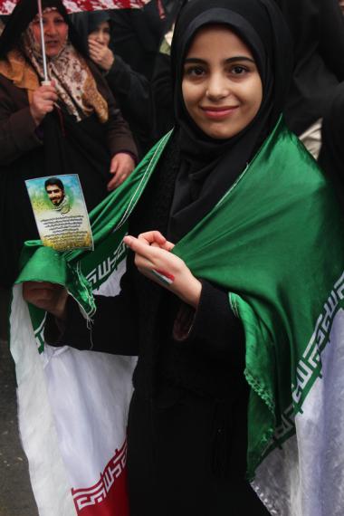   گزارش تصویری حضور  پرشوربانوان همدان در راهپیمایی 22 بهمن