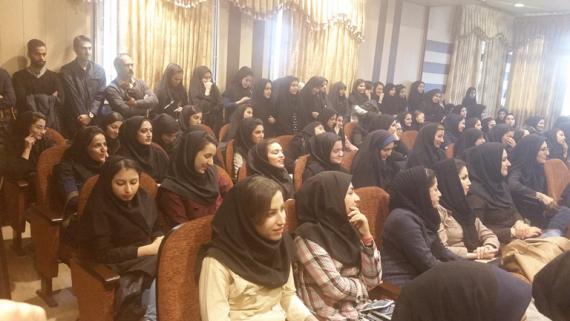 شبنم ها , جادوی جن کشی, استاد زبان و ادبیات فارسی, نقد و بررسی کتاب قهرمان شیری, shabnamha