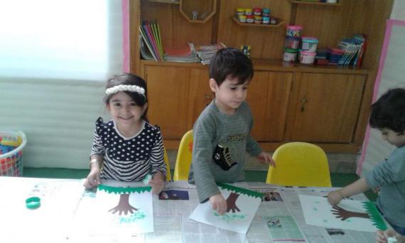 شبنم ها, afkl ih, shabnamha, shabnamha.ir, روز درختکاری, فعالیت مهدهای کودک,شبنم همدان