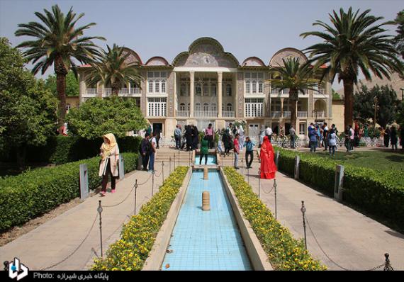 باغ ارم,شیراز,باغ گیاه شناسی,بهارنارنج,گل رز,گلهای رنگارنگ,اردیبهشت شیراز,shabnamha.ir,شبنم همدان,afkl ih,شبنم ها
