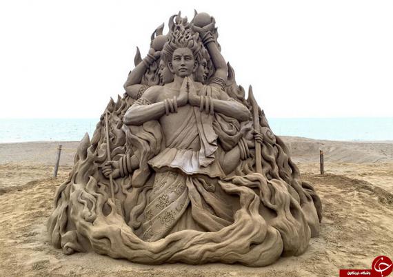 مجسمه های ماسه ای,هنرمند ژاپنی,شن بازی,ساخت مجسمه با ماسه,مجسمه های باورنکردنی,shabnamha.ir,شبنم همدان,afkl ih,شبنم ها