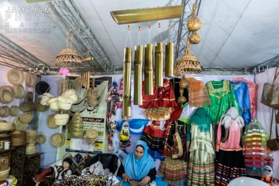 نمایشگاه,کمیته امداد,خودکفایی,اقتصاد مقاومتی,مددجویان کمیته امداد,باغ موزه قصر,shabnamha.ir,شبنم همدان,afkl ih,شبنم ها