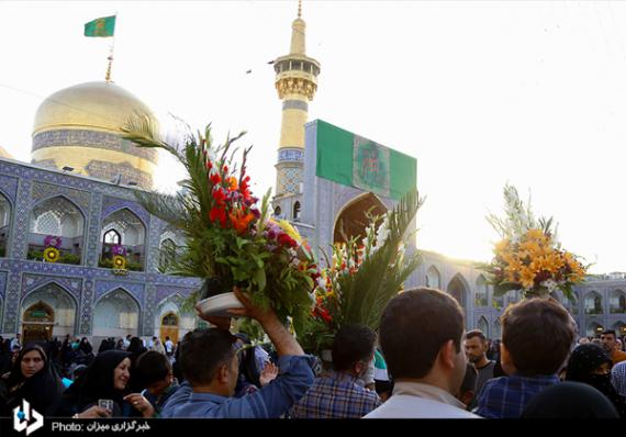 دهه کرامت,حرم مطهر رضوی,آذین بندی حرم رضوی,میلاد امام رضا(ع),shabnamha.ir,شبنم همدان,afkl ih,شبنم ها