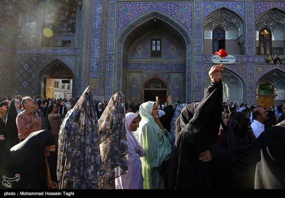 میلاد امام رضا,تعویض پرچم,گنبد امام رضا(ع),shabnamha.ir,شبنم همدان,afkl ih,شبنم ها
