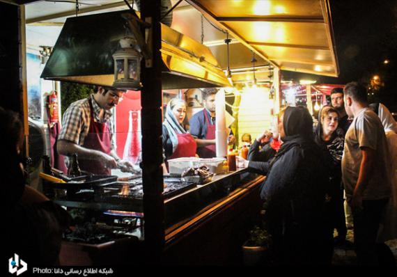 گزارش تصویری,خیابان سی تیر,کافه رستوران,رستوران,shabnamha.ir,شبنم همدانafkl ih,شبنم ها