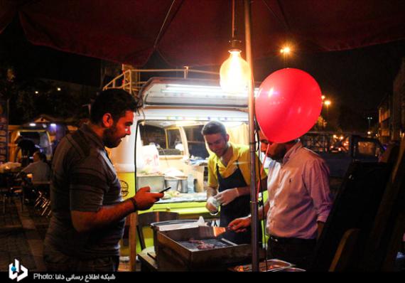 گزارش تصویری,خیابان سی تیر,کافه رستوران,رستوران,shabnamha.ir,شبنم همدانafkl ih,شبنم ها