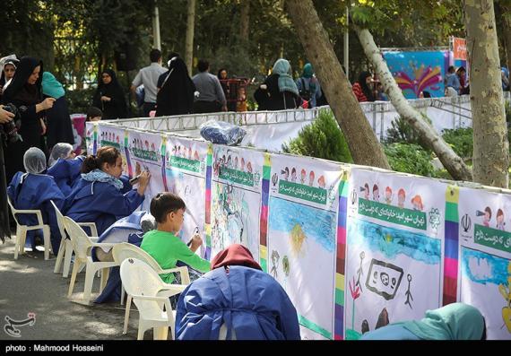 جشنواره نقاشی,طولانی ترین نقاشی کشور‌,اوقات فراغت,shabnamha.ir,شبنم همدان,afkl ih,شبنم ها
