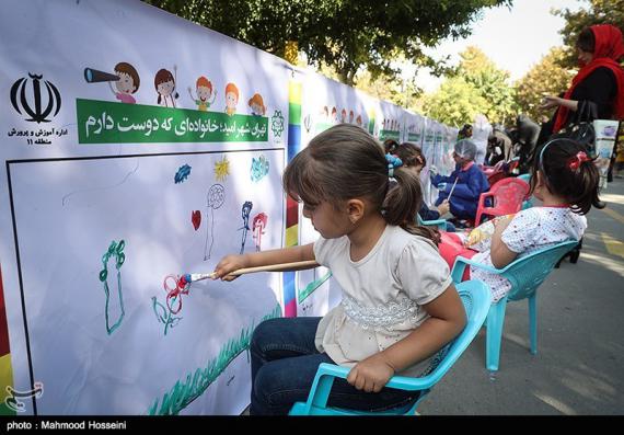 جشنواره نقاشی,طولانی ترین نقاشی کشور‌,اوقات فراغت,shabnamha.ir,شبنم همدان,afkl ih,شبنم ها