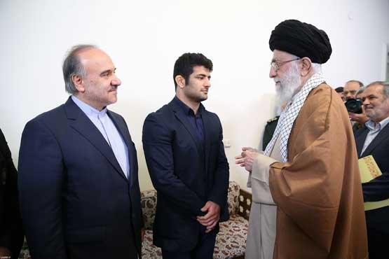 آیت الله خامنه ای,علیرضا کریمی,کشتی گیر,shabnamha.ir,شبنم همدان,afkl ih,شبنم ها; 