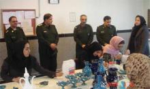 بازدید فرماندهان بسیج از کارگاه های فنی و حرفه ای خواهران در نهاوند