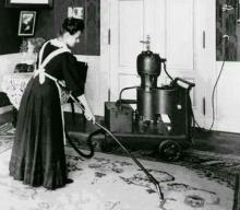 اولین جاروبرقی تاریخ/عکس