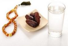 چاقی,اضافه وزن,ماه رمضان,تشنگی در ماه رمضان,روزه داری,shabnamha.ir,شبنم همدان,afkl ih,شبنم ها