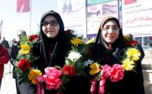 روز بسیج ورزشگاران,اهدای شال پهلوانی,دوبانوی تیرانداز همدانی,shabnamha.ir,شبنم همدان,afkl ih,شبنم ها